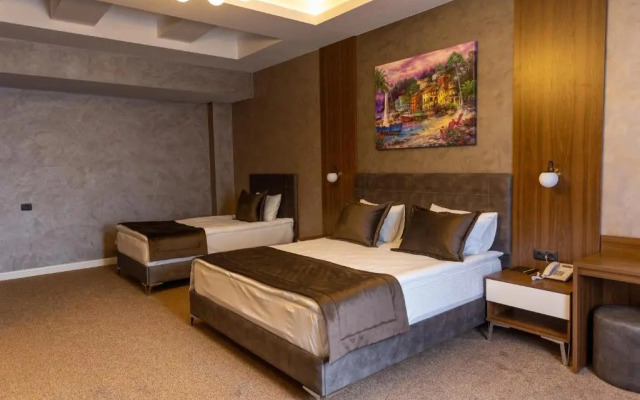 Leon Hotel and Spa Ganja