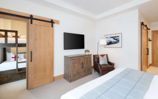 The Snowpine Lodge