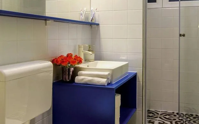 Lovage Apartment