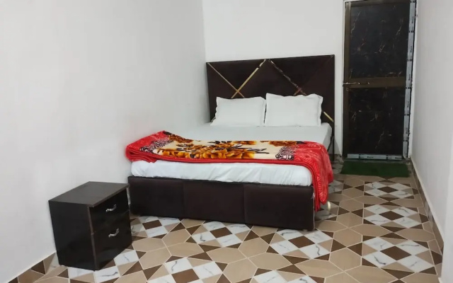 Janki Je Bhawan Homestay , Ayodhya - Step away from Ram Temple