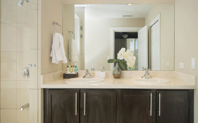 Breeze Private Residence Club