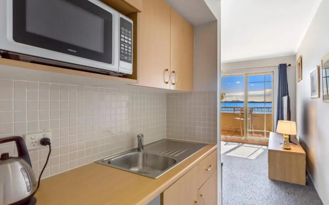 Whitesands, Unit 113/41-45 Shoal Bay Road
