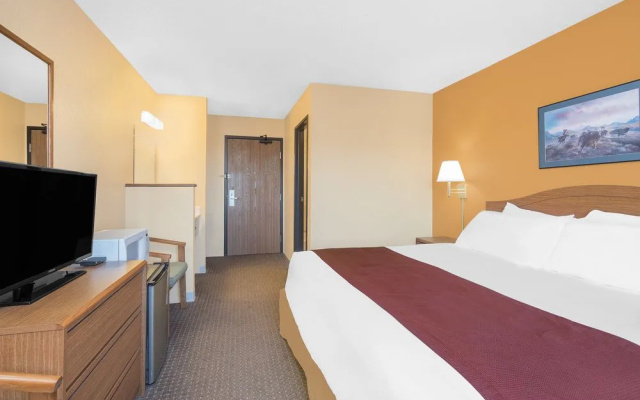 Days Inn Wall
