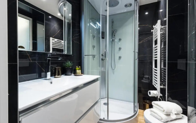 Luxury 3 Bdr Garden & Parking - Angels' Garden
