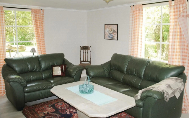 Awesome Home in Vena With 4 Bedrooms, Sauna and Wifi