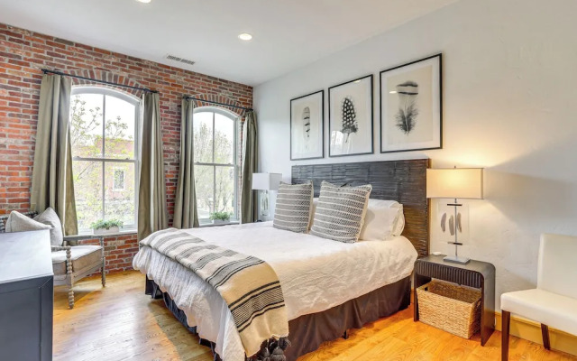 Near Trail: Dtwn Eagle Ranch Condo w/ Balcony
