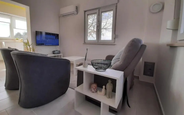 Holiday House Romi