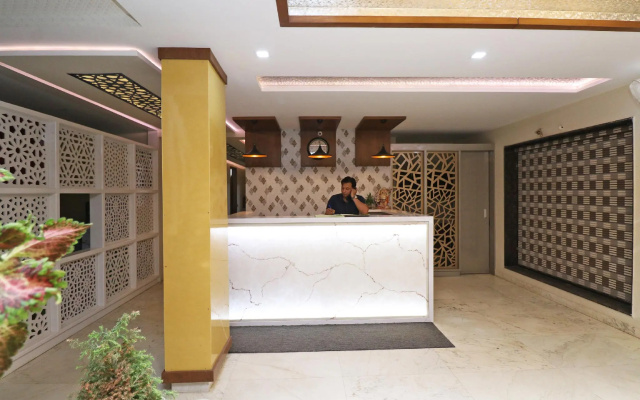 OYO 43274 Hotel Sonar Gaon