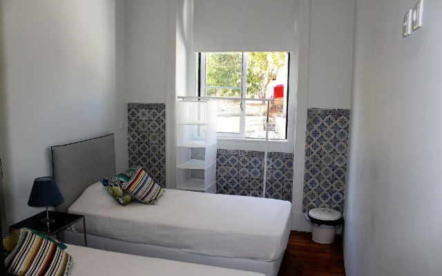 Back To Lisbon Hostel