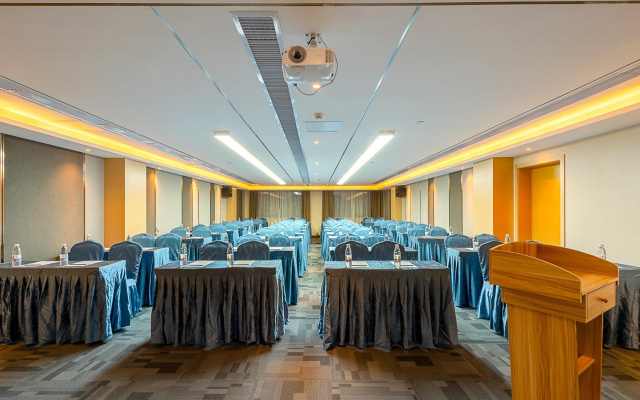 Lavande Hotels(Guangzhou tianpingjia subway station store)
