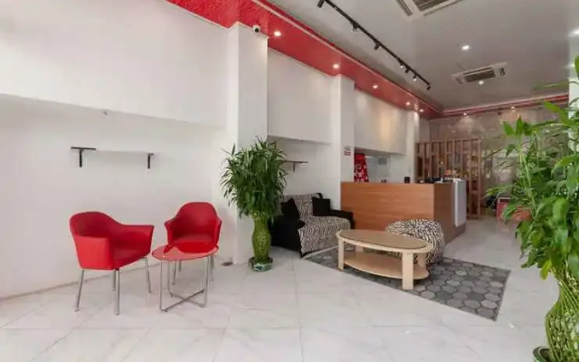 Urbanview Hotel Kota Tua Jakarta