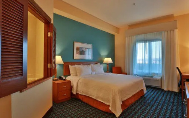 Fairfield Inn & Suites Burlington