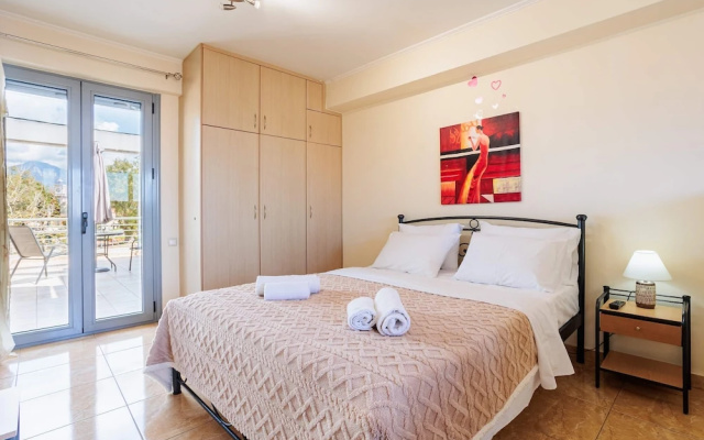 Filiatra Cozy Cental Retreats With Balconies