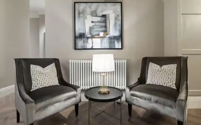 Luxury Georgian City Retreat 5-Star Location
