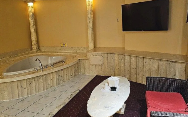Loop Inn Motel