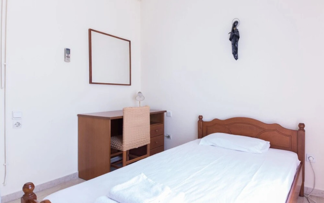 Spacious New apt w View in Agia Varvara