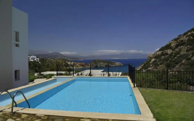 Villa Ouranos our Dream in Blue and Cream With Seaview and Pool
