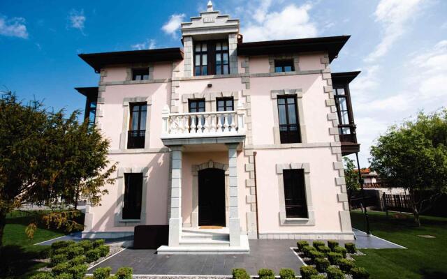 Hotel Villa Marrón вид на фасад