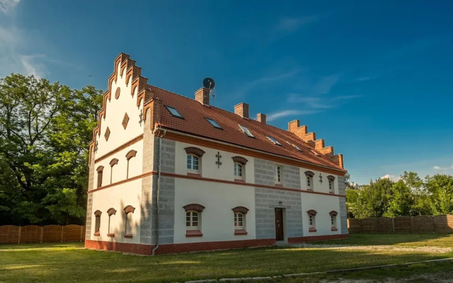 Oficyna przy Pałacu Krobielowice