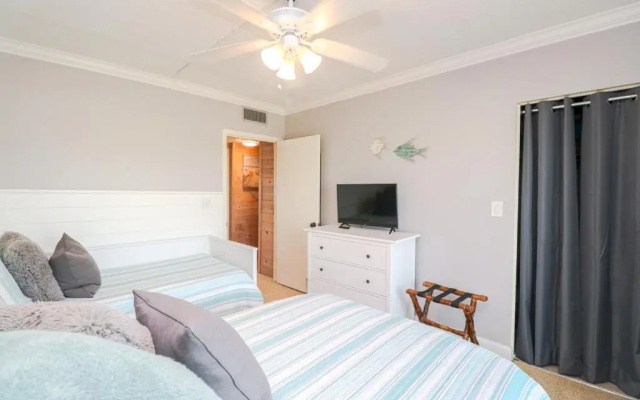 Creston House 1D