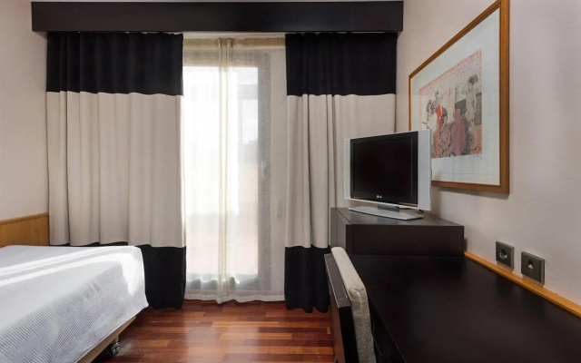 iStay by NH Ciudad de Valencia Hotel