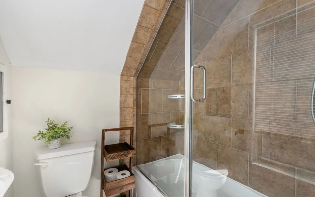 Lavish Retreat in Old Town - Walk Everywhere!