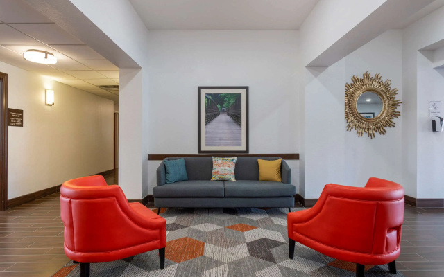Comfort Inn & Suites Cave City
