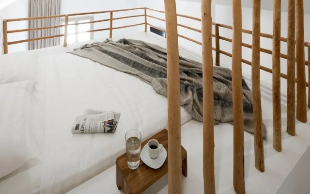 Arco Solium Suites Milos Family Suite
