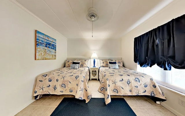 Beachfront Penthouse by RedAwning