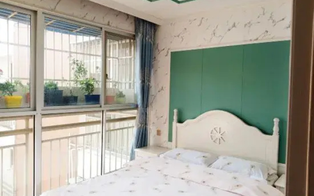 Yijiale Homestay (Fangchenggang North Station No.5 Middle School)