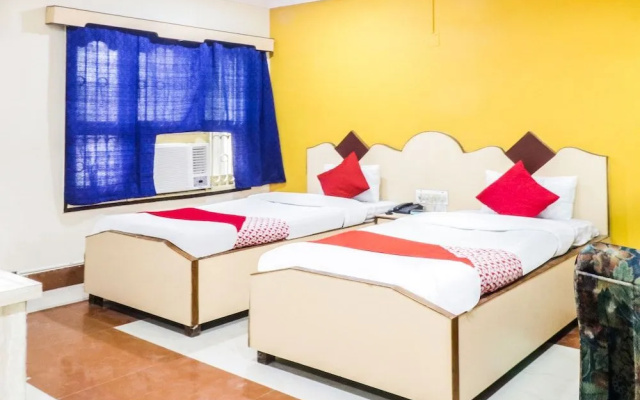 OYO 38200 Hotel Goutam Vihar
