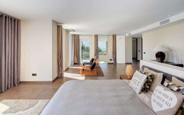 Contemporary Villa, Golf La Alquería, Benahavis, Marbella