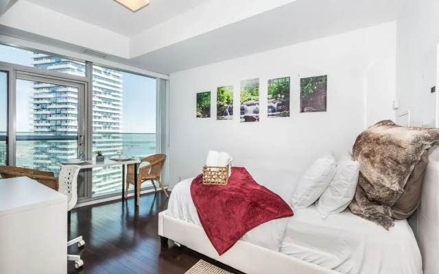 50+ Floor View of Lake-shore Executive Stay