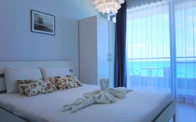 Aurora apartments on the beach