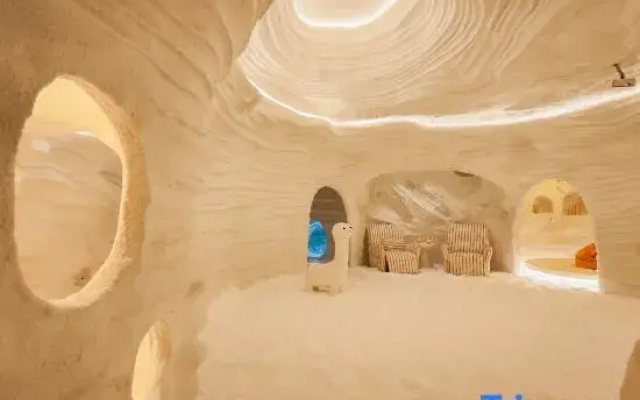 Xianning Yitang Hot Springs Resort Hotel