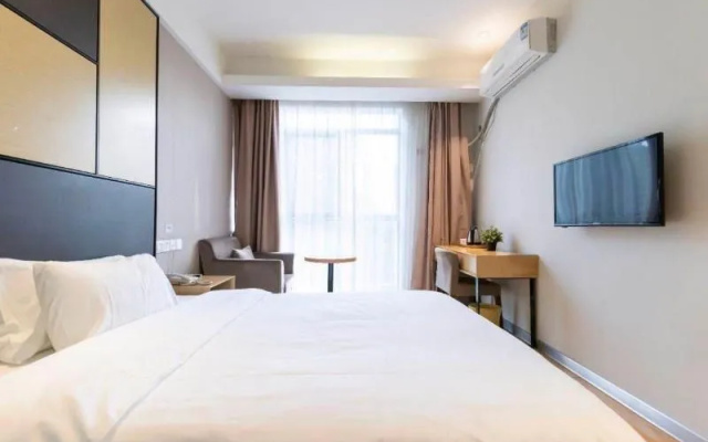 Hanting Hotel Shanghai Luoshan Road Metro Station