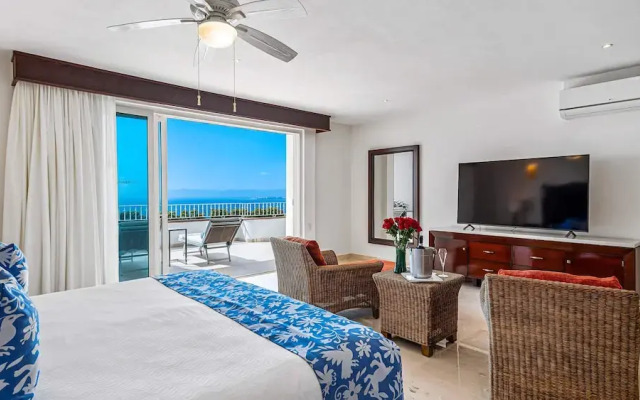 HOLT Grand Miramar Residences