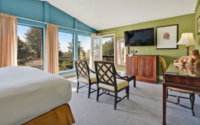 Bodega Bay Inn