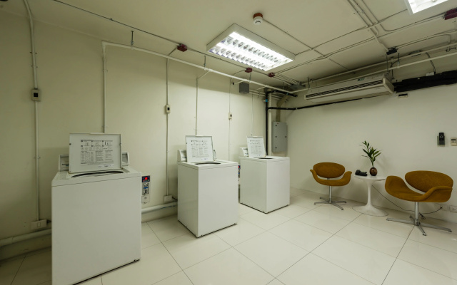 Отель Maitria Sukhumvit 18 Bangkok – A Chatrium Collection