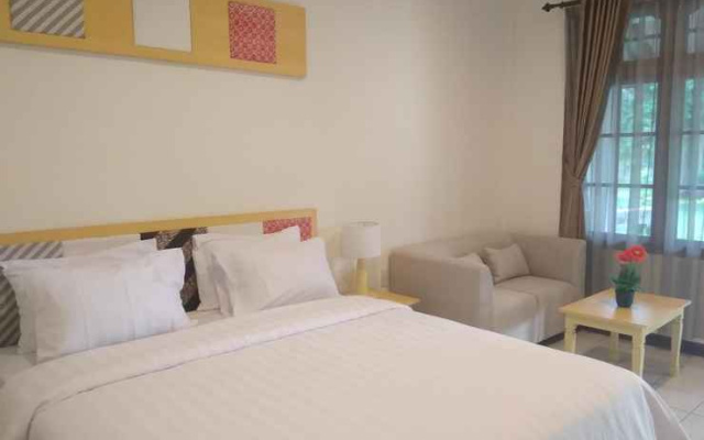 Joglo Residence Hotel