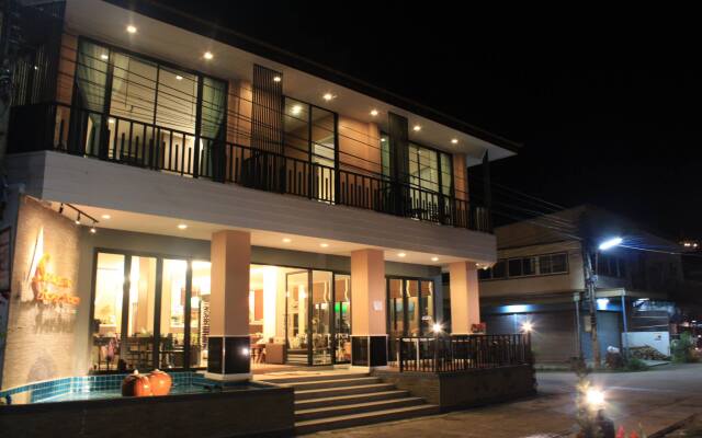 Отель Saranya River House вид на фасад
