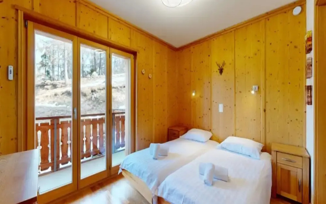 Apartment With Sauna Access