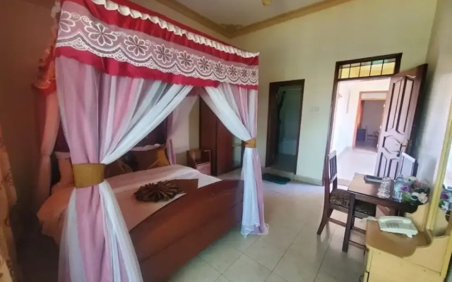 Ihuru 50 Hotel And Gardens