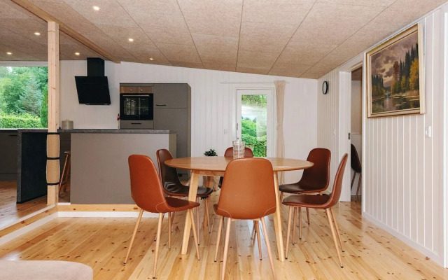 6 Person Holiday Home in Ebeltoft