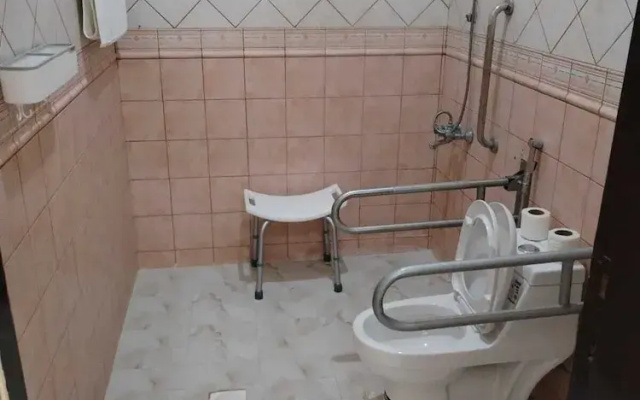 Al Eairy Furnished Apartments Hail 1