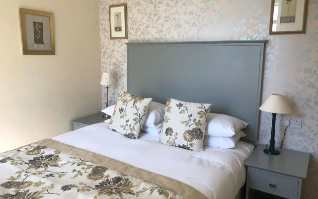 Stanton Manor Hotel