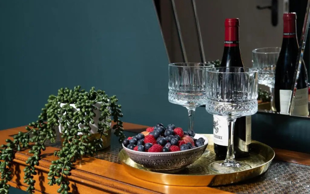 Lonsdale House by Orenda-Luxe