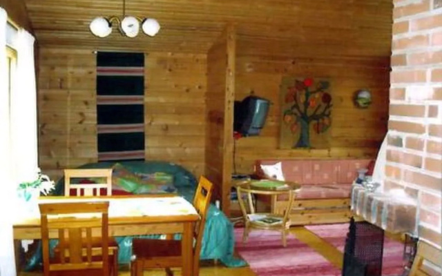 Raanumökki 4