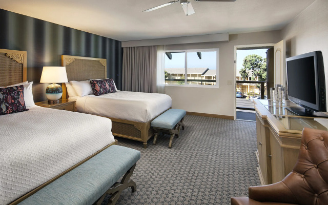 Spyglass Inn
