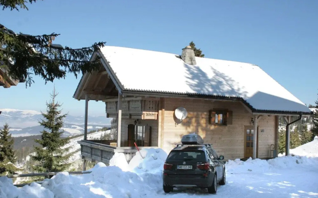 Luxury Chalet with Sauna in Koralpe near Ski Area